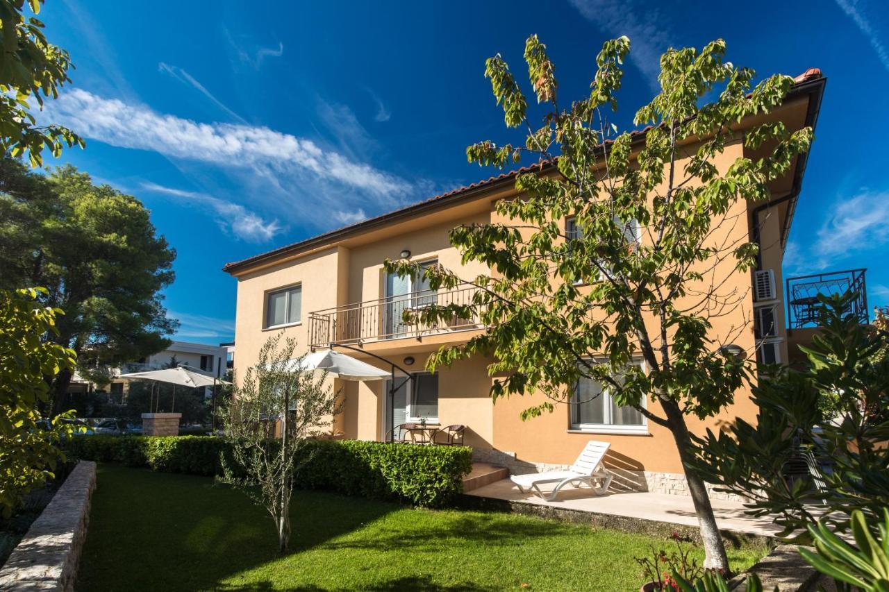 Apartmani Laura Krk Krk Town Dış mekan fotoğraf