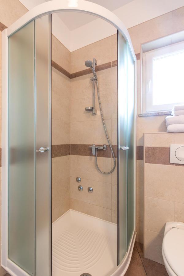 Apartmani Laura Krk Krk Town Dış mekan fotoğraf