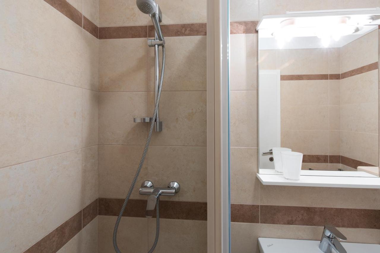 Apartmani Laura Krk Krk Town Dış mekan fotoğraf