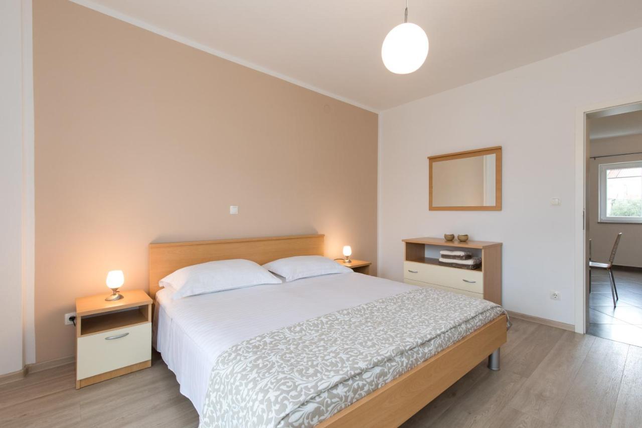 Apartmani Laura Krk Krk Town Dış mekan fotoğraf