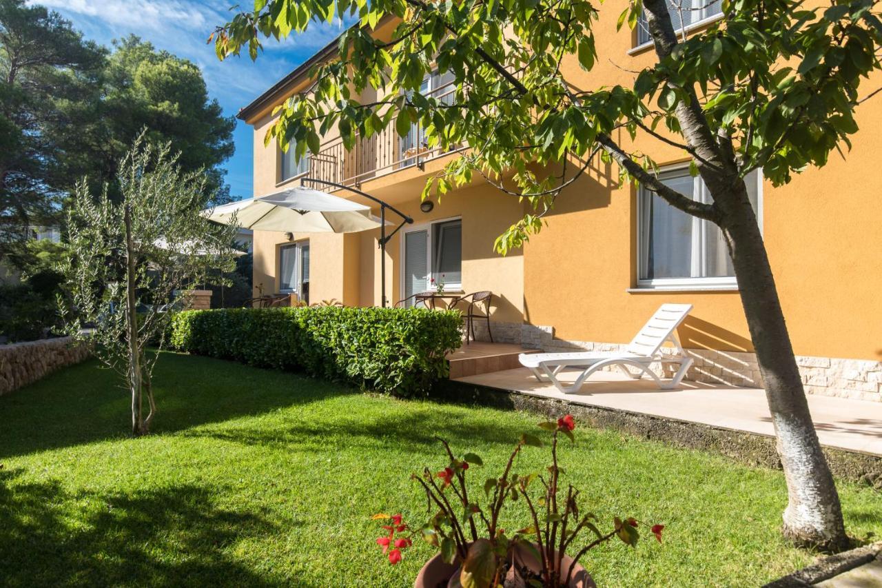 Apartmani Laura Krk Krk Town Dış mekan fotoğraf