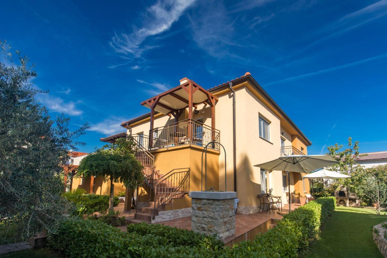 Apartmani Laura Krk Krk Town Dış mekan fotoğraf